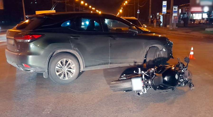 Полиция Полтавы устанавливает обстоятельства ДТП, в котором пострадал водитель мотоцикла