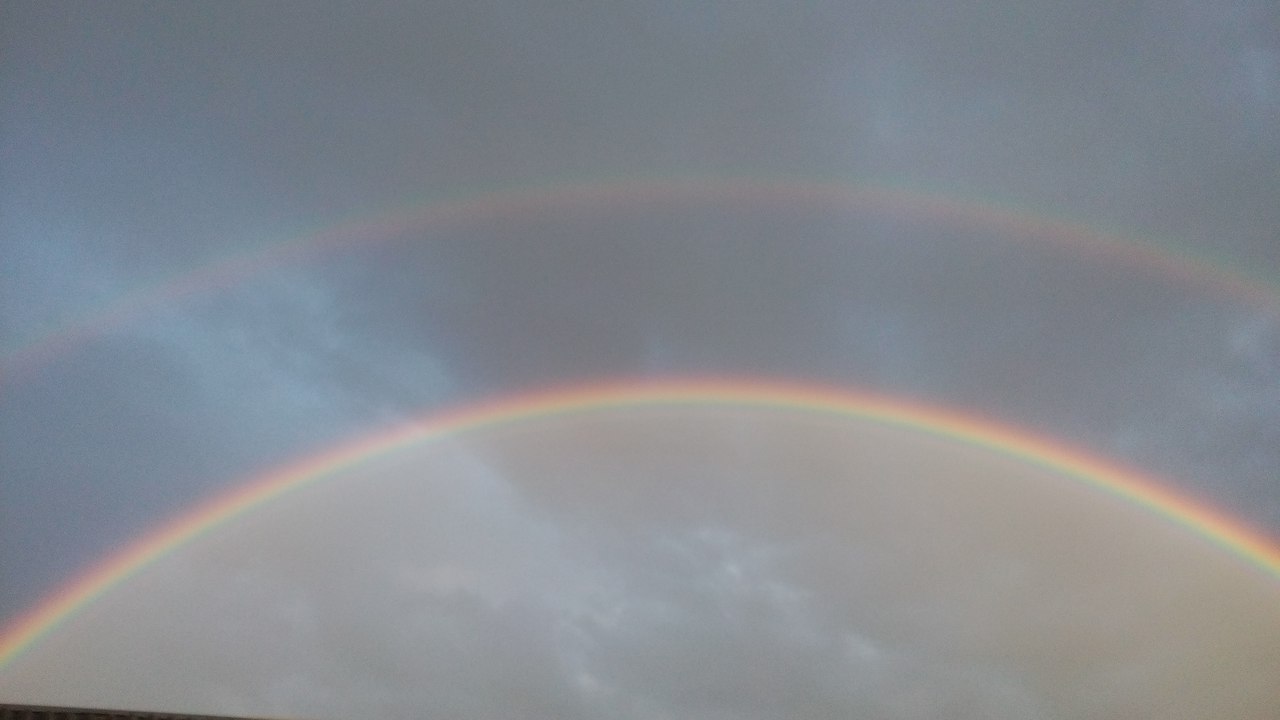 Над Полтавой появилась двойная радуга (фото)