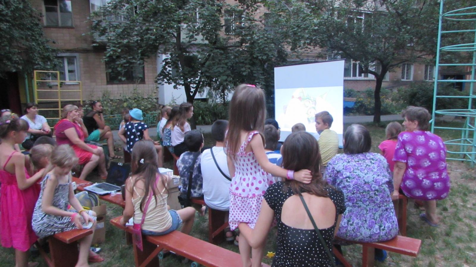 В Полтаве появился детский кинотеатр под открытым небом