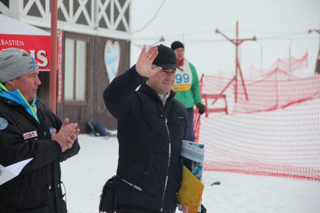 Главы полтавских сельсоветов встали на лыжи (фото)