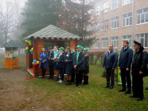 В школе на Полтавщине открыли класс под открытым небом (фото)