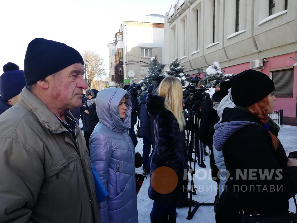 Девять дней после смерти Артема Левченко: полтавчане вышли на пикет