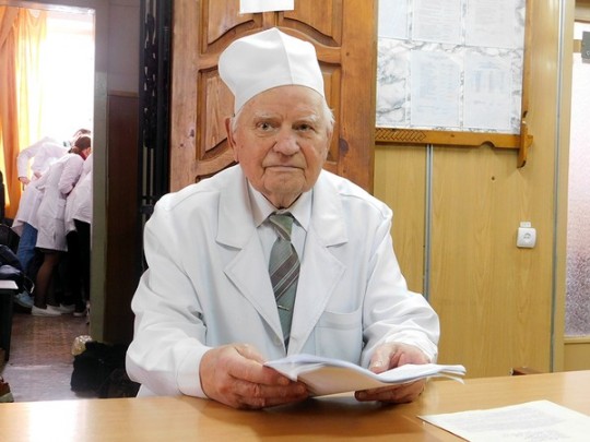 99-летний профессор из Полтавы рассказал о секретах долголетия