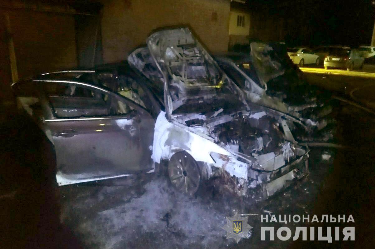 Поджог автомобиля журналиста в Полтаве: появилось видео
