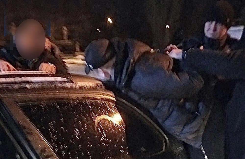Кременчугские правоохранители задержали трех вооруженных разбойников, ограбивших местного жителя