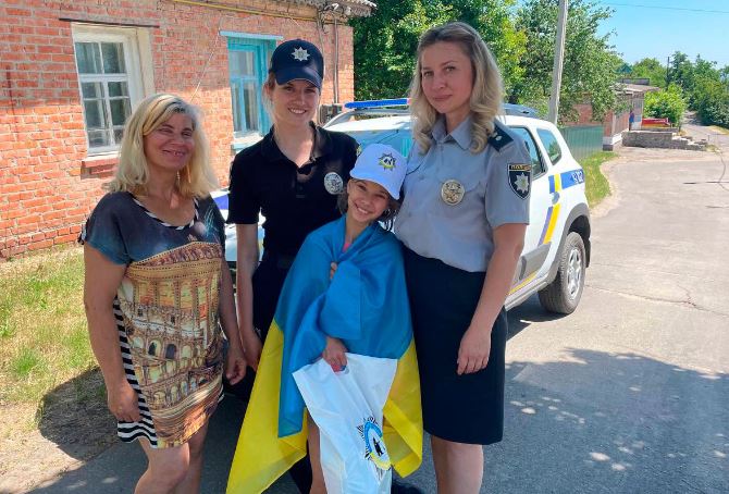 Участковые офицеры полиции Полтавщины сделали подарки детям