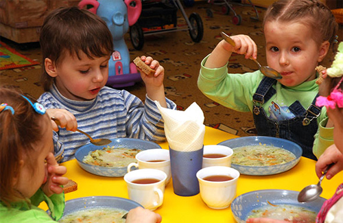 Детей участников АТО в Полтаве будут кормить бесплатно
