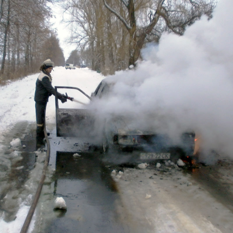 На Полтавщине сгорели Lexus и Ford