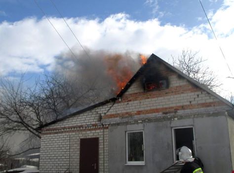 Спасатели два часа тушили пожар под Кременчугом