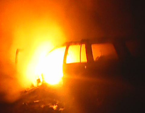 На Полтавщине ночью сгорел Jeep Cherokee (фото)