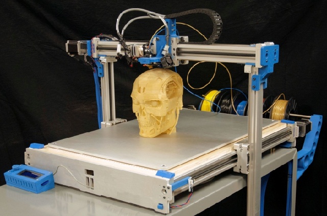 В Полтаве на 3D-принтере печатают протезы (видео)