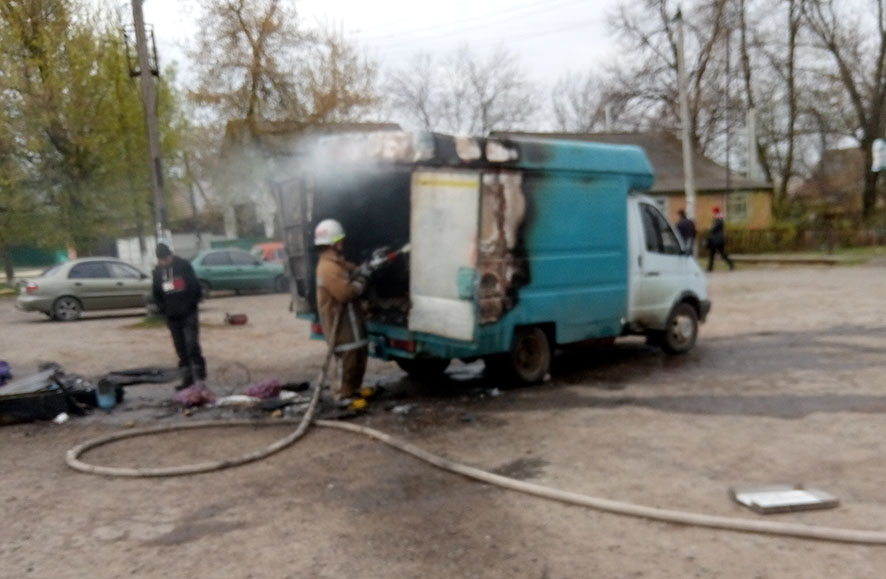 На Полтавщине сгорела "ГАЗель" с картошкой: есть пострадавший (фото)