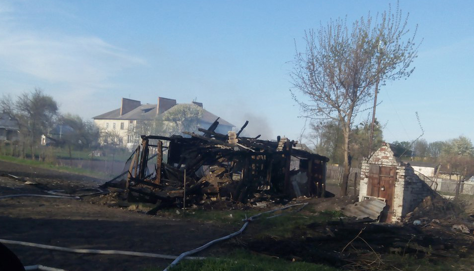 В Котельве произошло два пожара за два часа (фото)