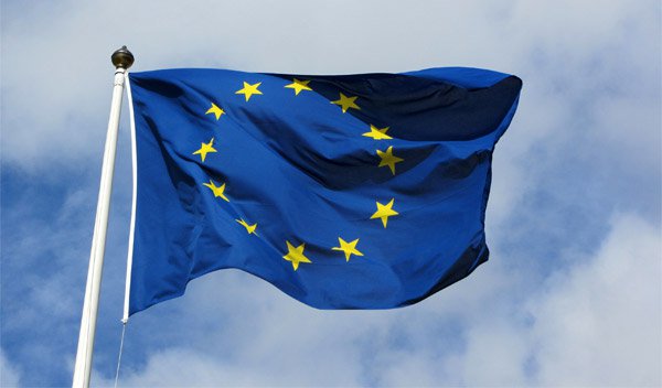 На Полтавщине украли флаг Евросоюза