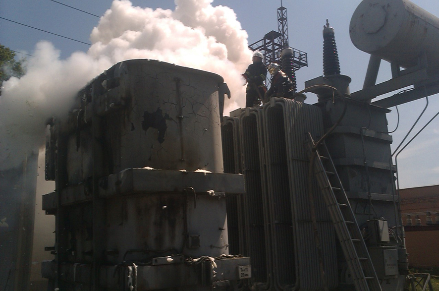 В Полтаве загорелся трансформатор (фото)