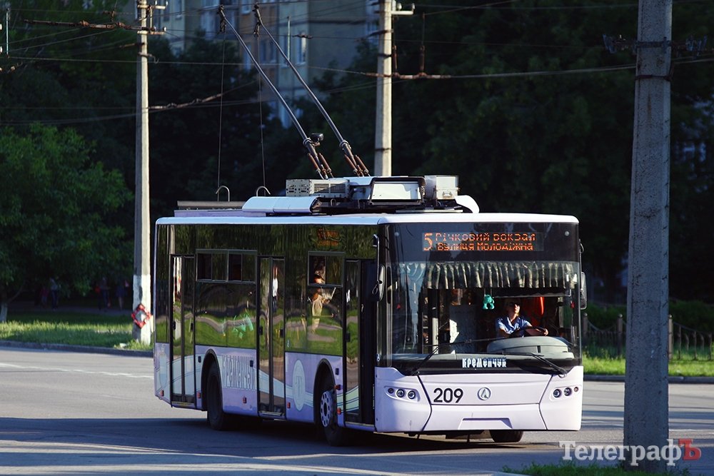"Полтаваоблэнерго" грозит остановить троллейбусы
