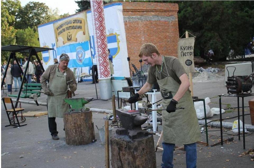 В Кременчуге выкуют железные миниатюры