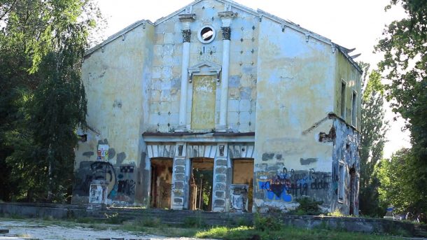 На Полтавщине из разрушенного кинотеатра могут сделать музей (фото)