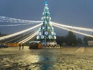 Сегодня в Кременчуге - открытие главной елки