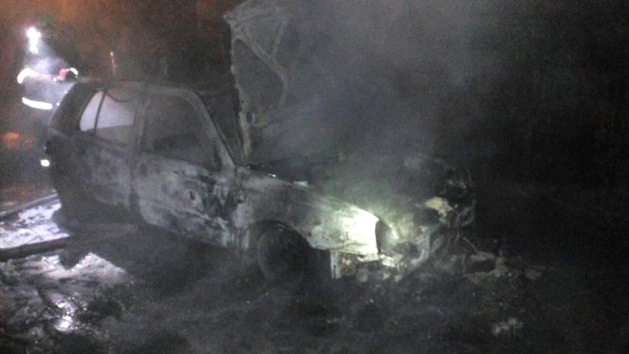 На Полтавщине полностью сгорел Volkswagen (фото)