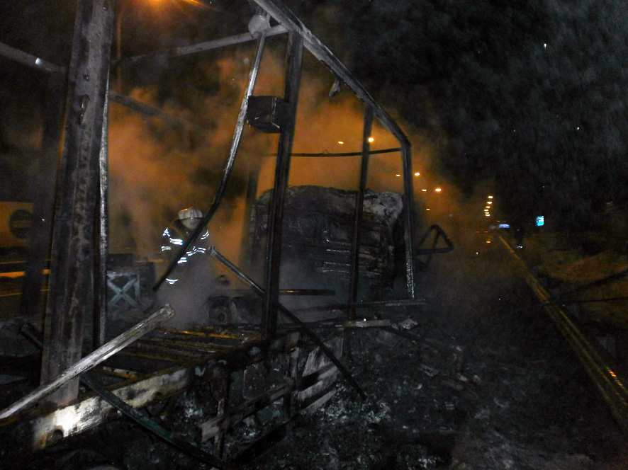 На Полтавщине столкнулись и загорелись фуры: есть погибший (фото)