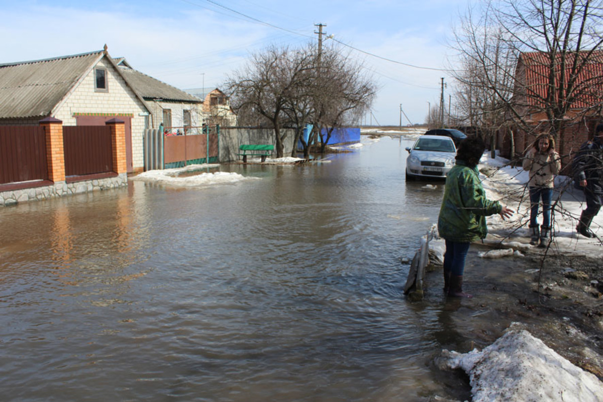 Полтавские дороги затопило: пути объезда