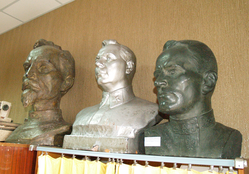 В полтавском музее - декоммунизация (фото)