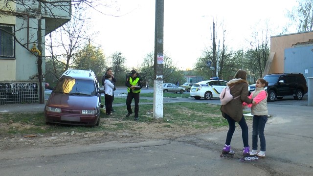 В Полтаве автомобиль вылетел на тротуар (фото)