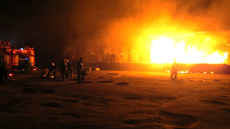 В Полтаве горели овощные склады (фото)