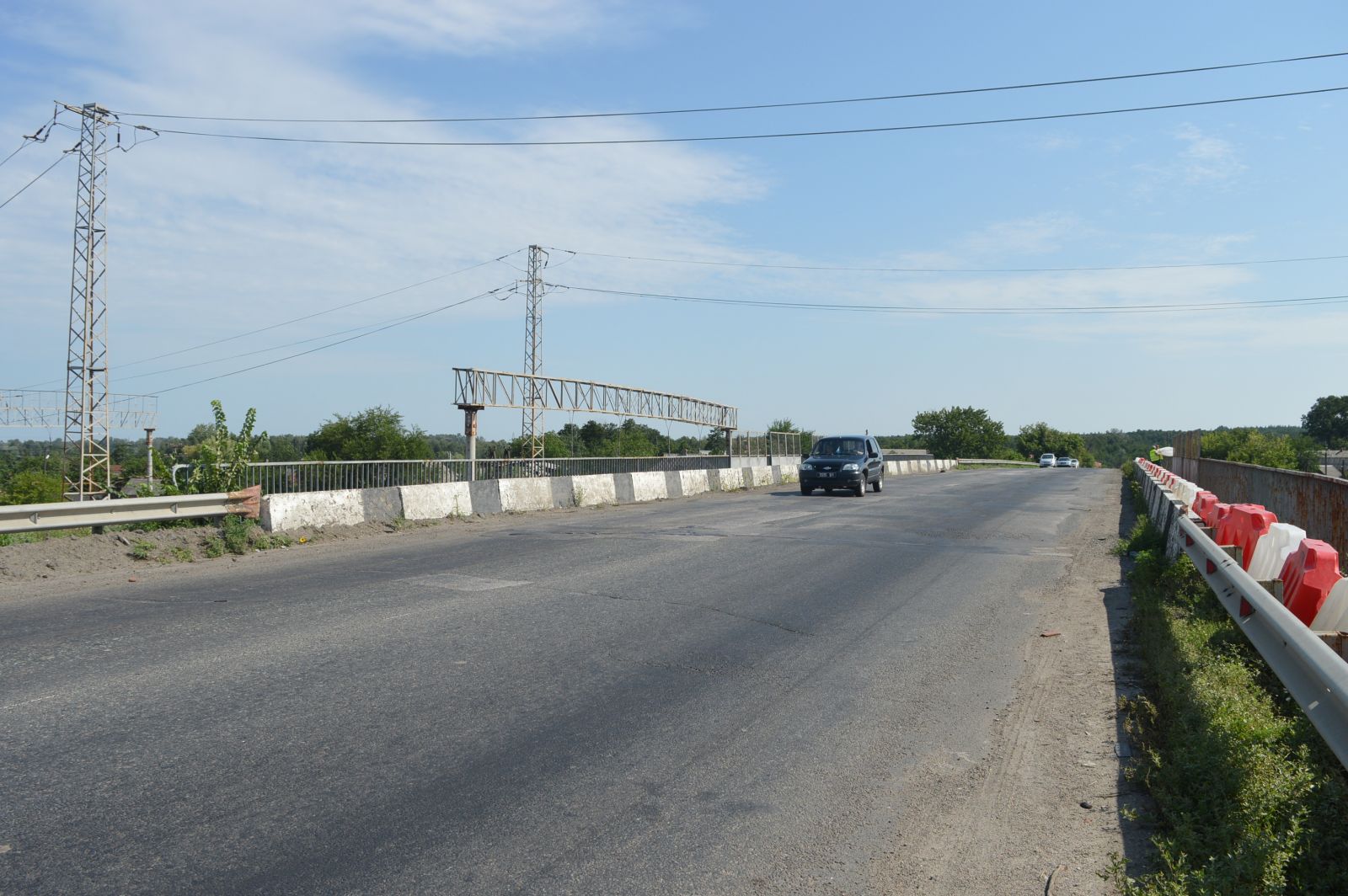 Под Полтавой ремонтируют мост (фото)