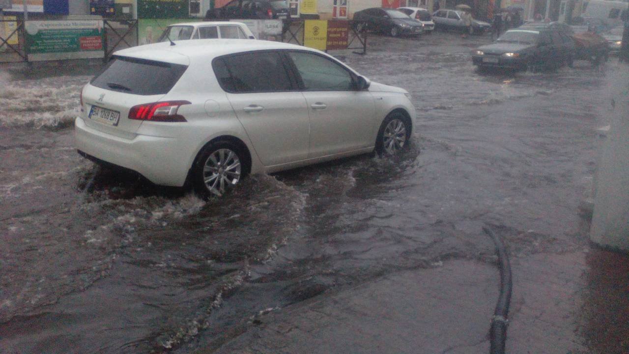 Затопленный Кременчуг: какие улицы пострадали больше всего