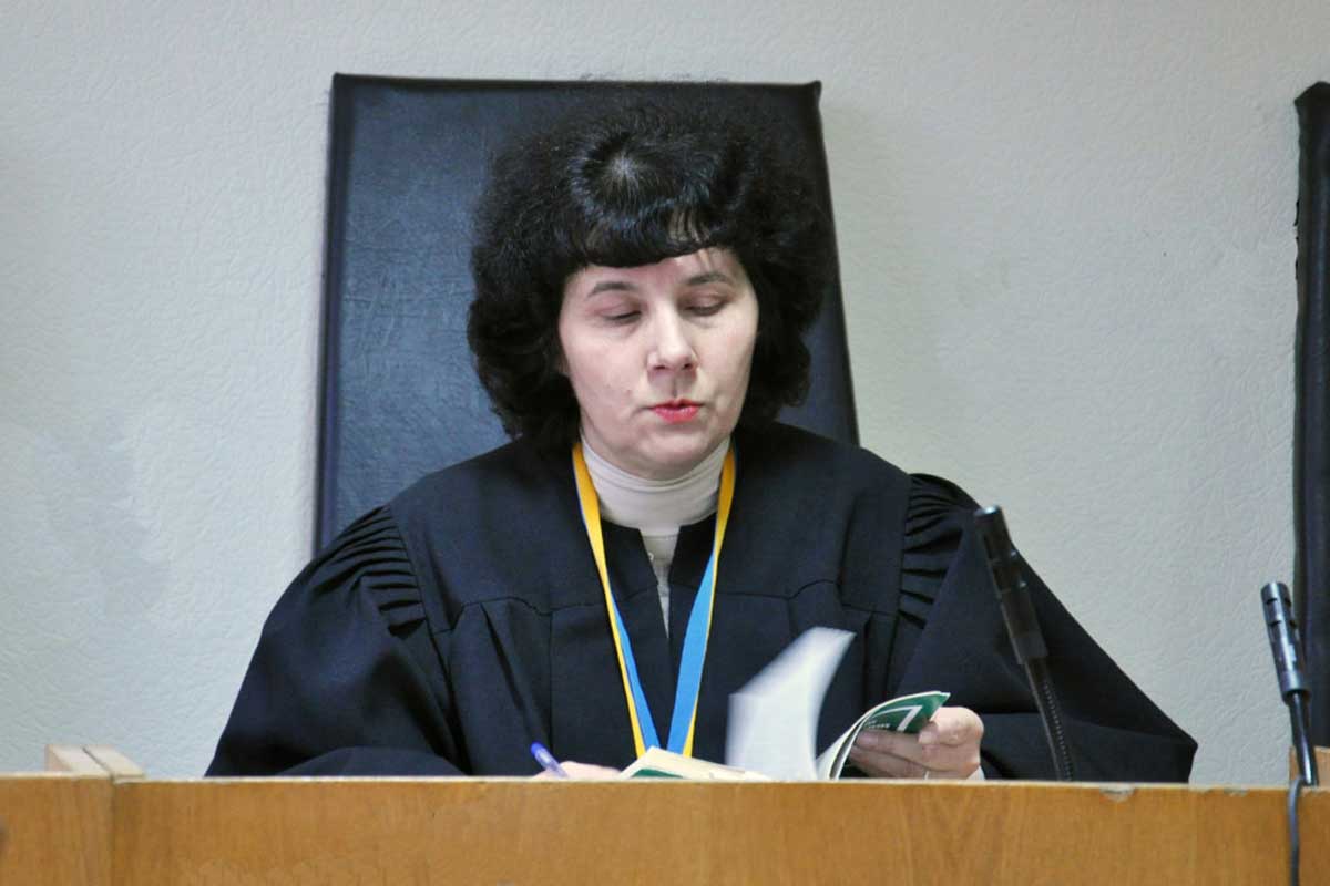 В Полтаве уволена судья