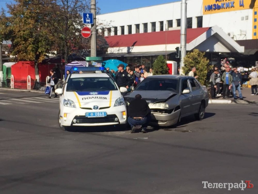 На Полтавщине Prius патрульных попал в ДТП (фото)