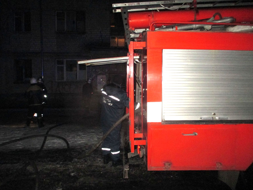 В Кременчуге на пожаре спасли мужчину (фото)