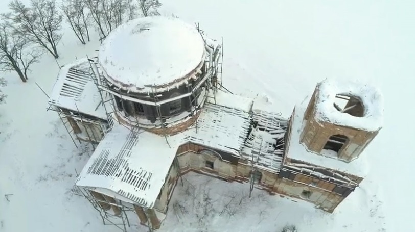 На Полтавщине показали руины старинной церкви с высоты птичьего полета (видео)