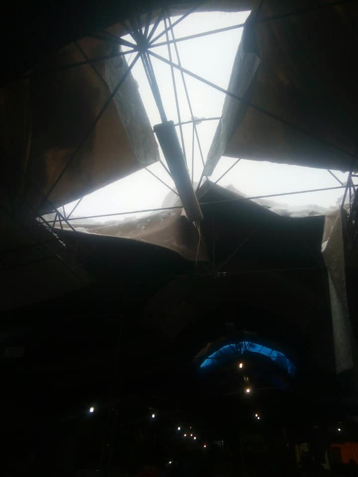 На Полтавщине рухнула крыша крытого рынка (фото)