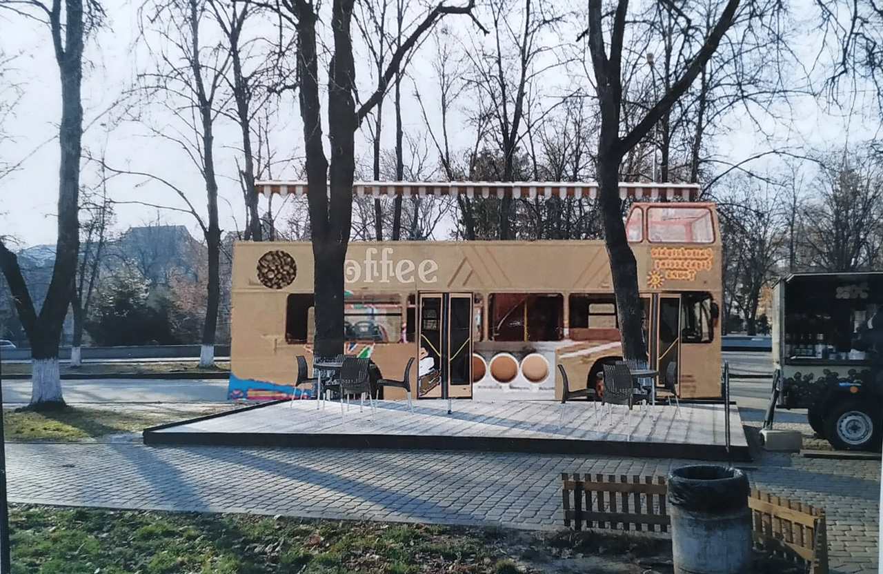 В Полтаве не разрешили установить у парка автобус-кофейню