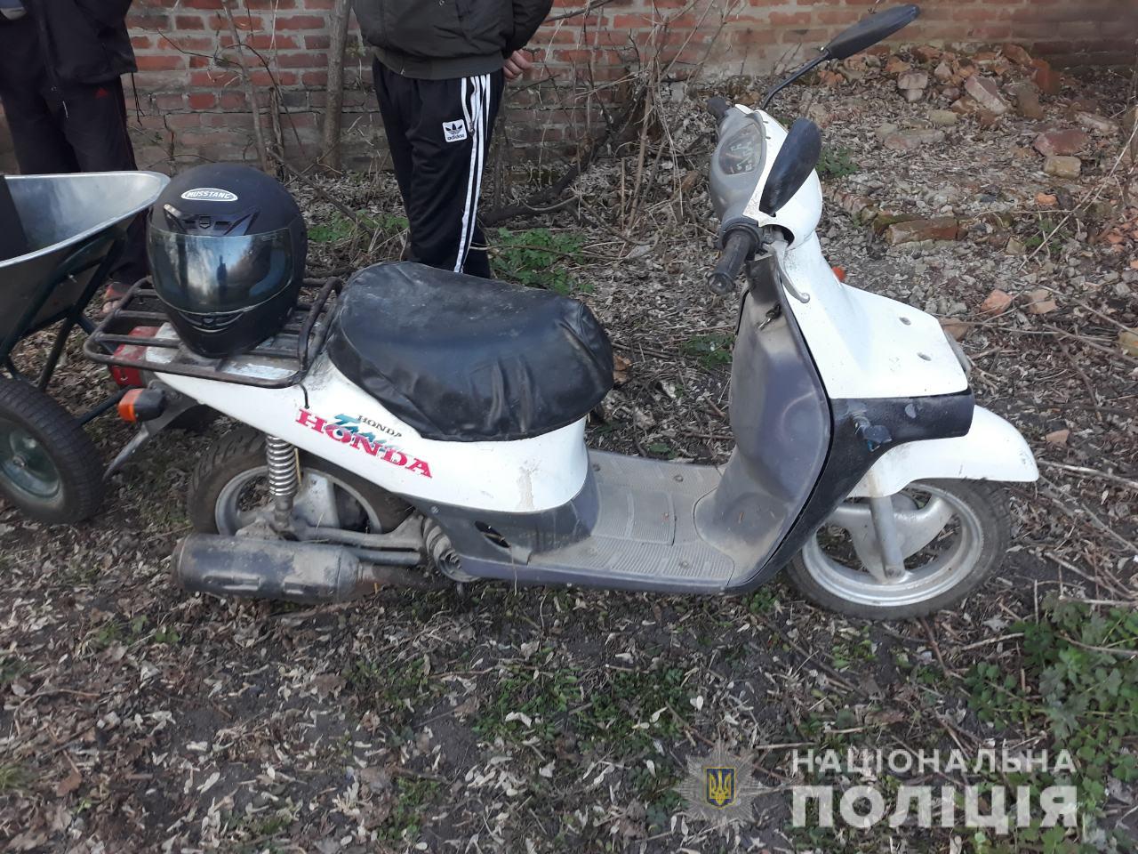 Иностранец на Полтавщине обокрал дачу и угнал скутер