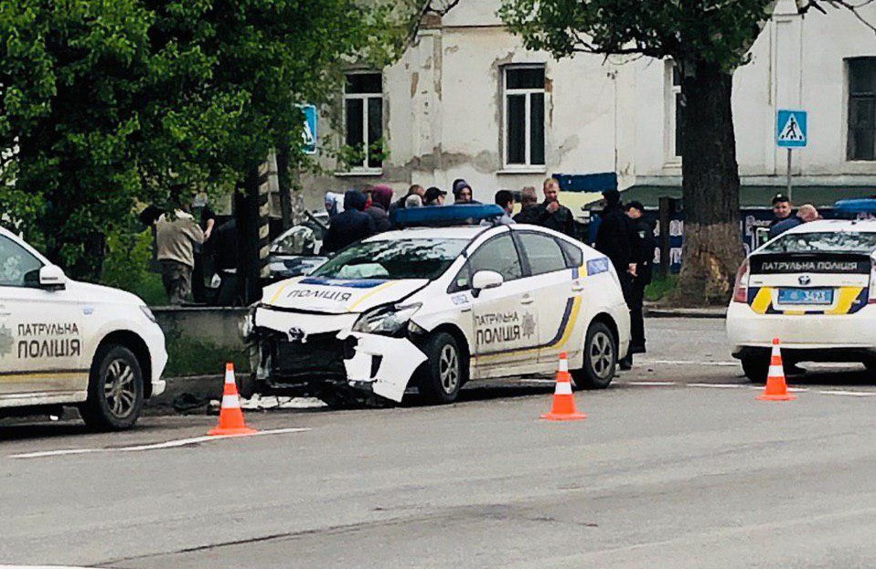 В Полтаве полицейский автомобиль попал в ДТП, есть пострадавшие (фото)