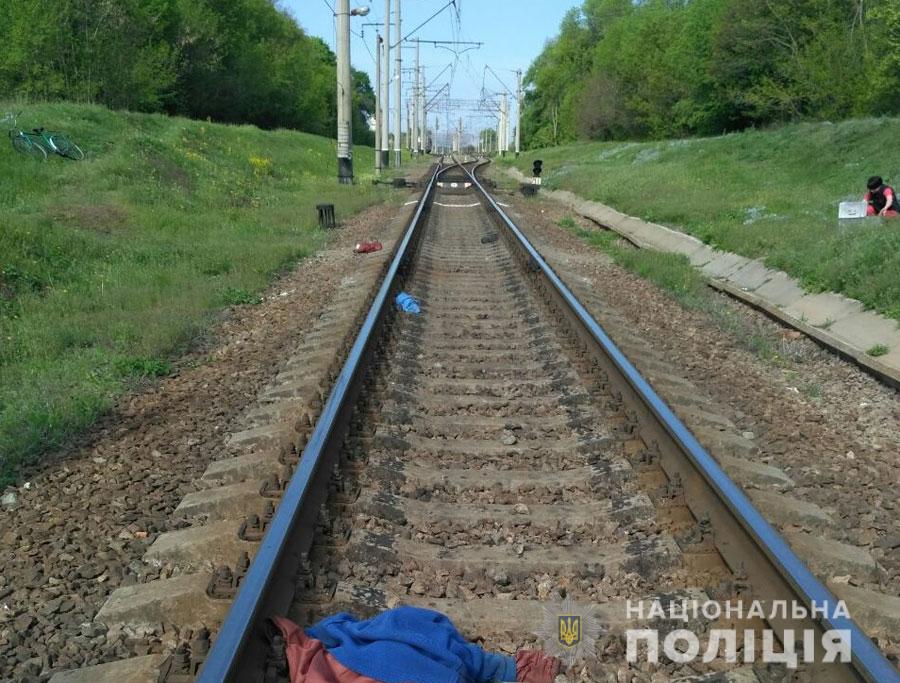 На Полтавщине поезд насмерть сбил пенсионерку (фото)