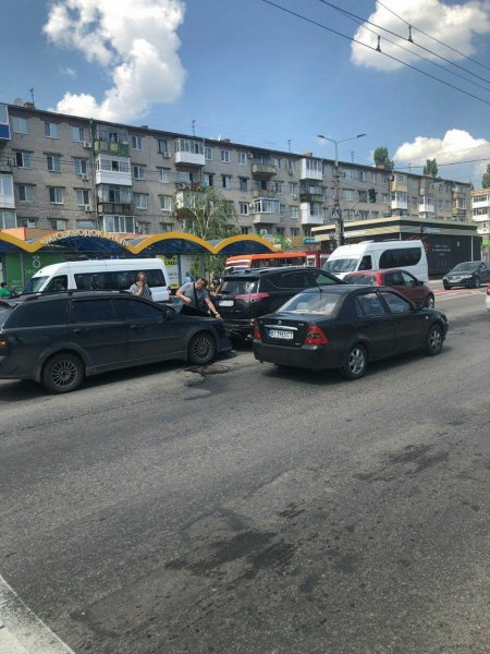 В Кременчуге столкнулись четыре автомобиля (фото)