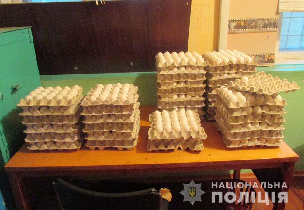 На Полтавщине мужчина украл больше 1000 яиц (фото)