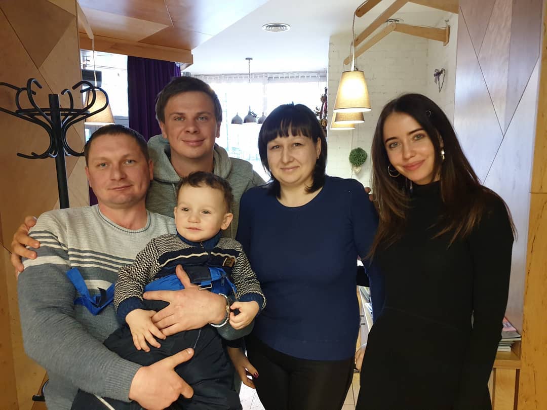 Известный ведущий Дмитрий Комаров просит помочь ребенку из Миргорода