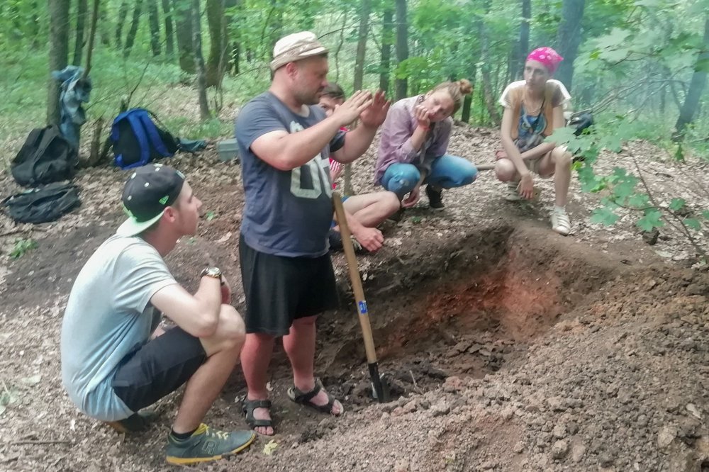 На Полтавщине археологи нашли захоронение древнего гребца (фото)