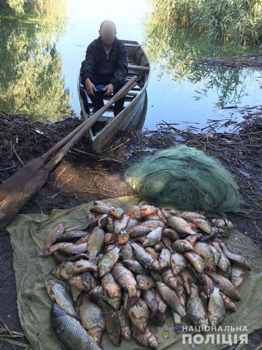 На водохранилище браконьер выловил 60 килограммов рыбы (фото)