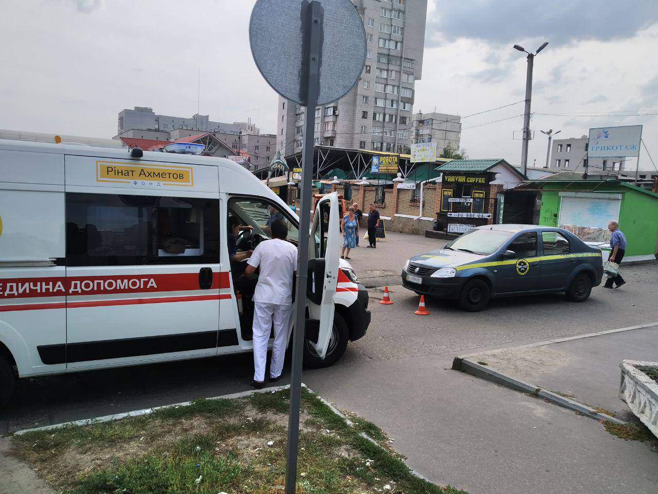 В Кременчуге автомобиль охранной фирмы сбил ребенка на самокате (фото)