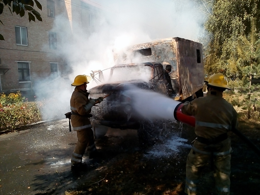На Полтавщине загорелся грузовик (фото)