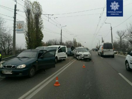 В Кременчуге столкнулись четыре автомобиля