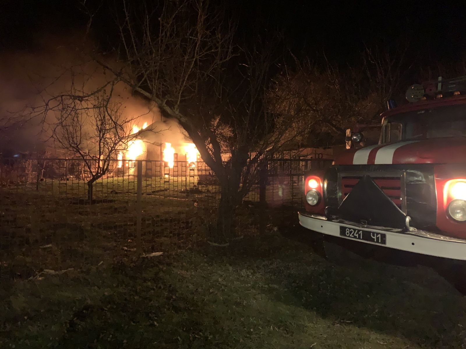 На Полтавщине один мужчина погиб в огне, второй получил ожоги (фото)