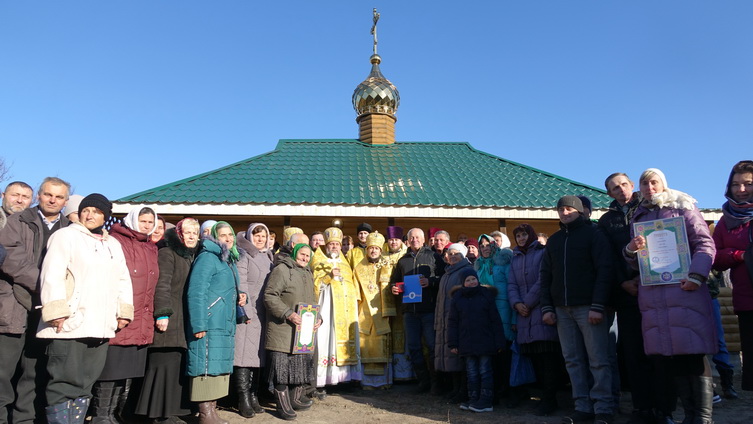 Под Миргородом освятили храм